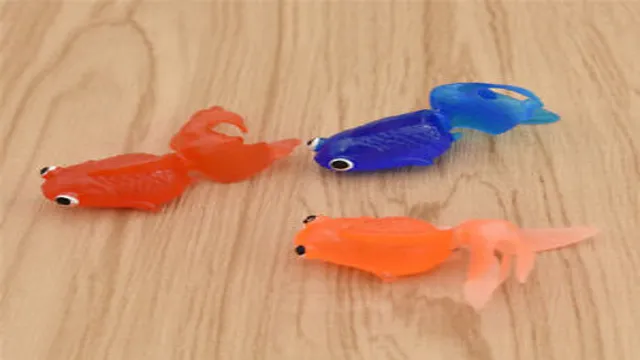 how to make fake fish for an aquarium