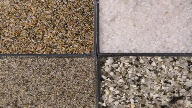 What is the Difference Between Play Sand and Aquarium Sand? Explained