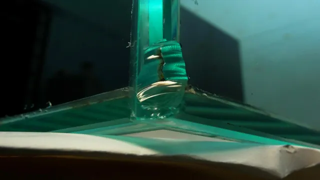 how to fix a chip in aquarium glass